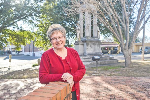 Longtime Lowndes circuit clerk to retire The Dispatch